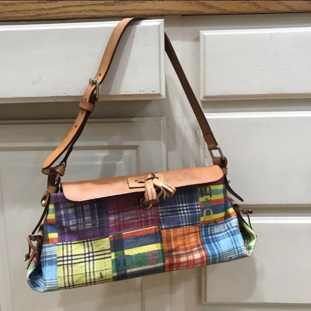 Dooney & Bourke Purse